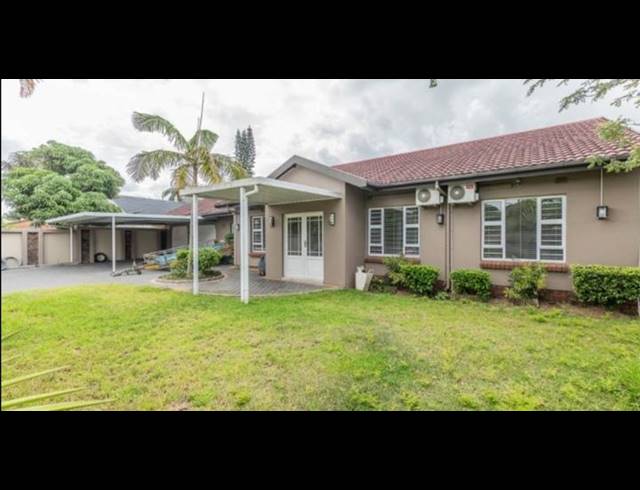 4 BEDROOM HOUSE FOR SALE IN MEER EN SEE